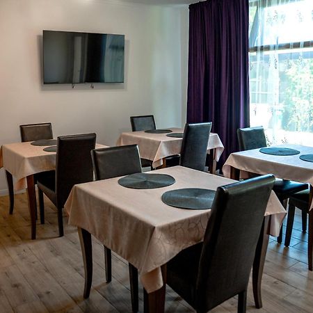 Boutique Marlen Bed & Breakfast Ghimbav Exterior photo