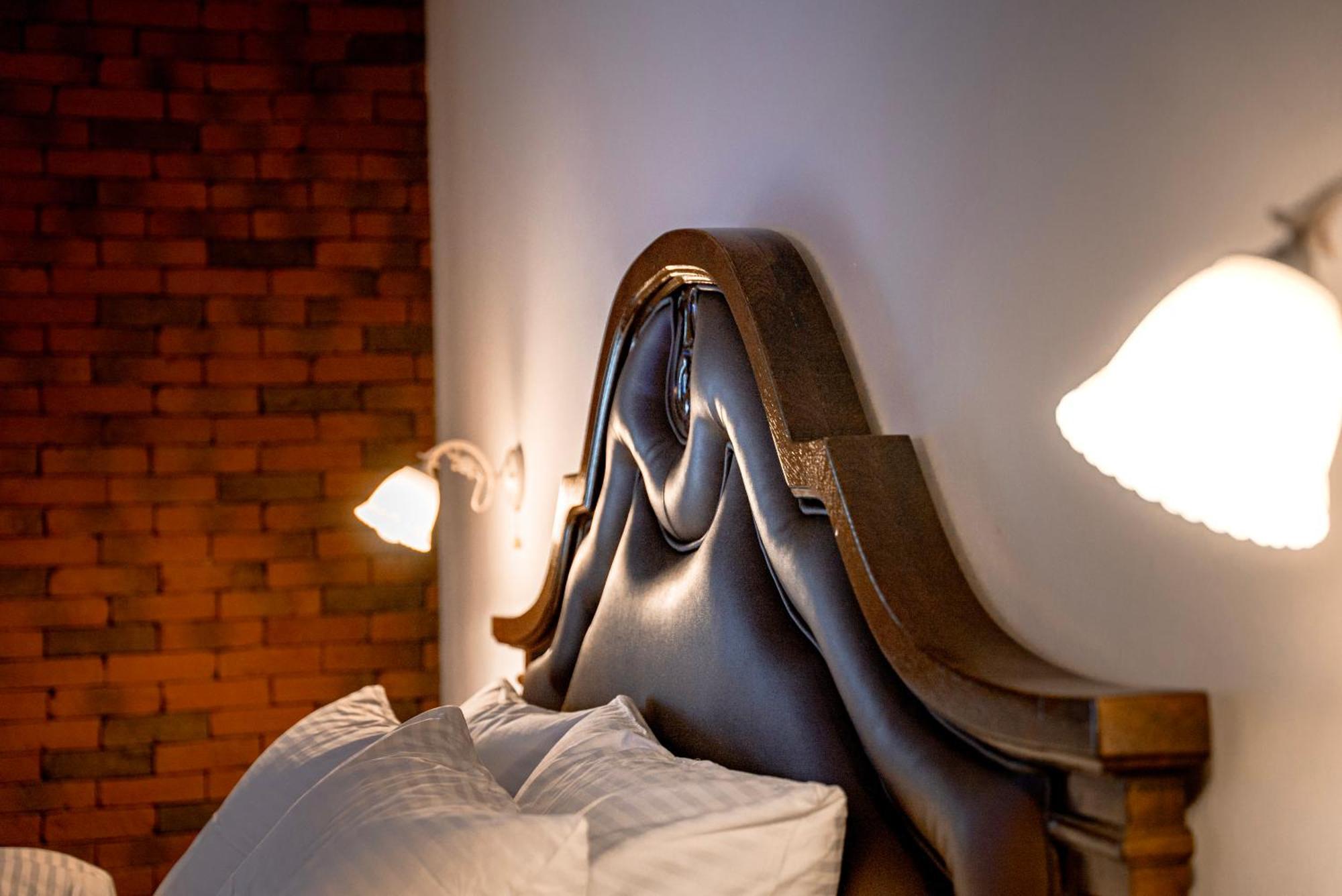 Boutique Marlen Bed & Breakfast Ghimbav Exterior photo