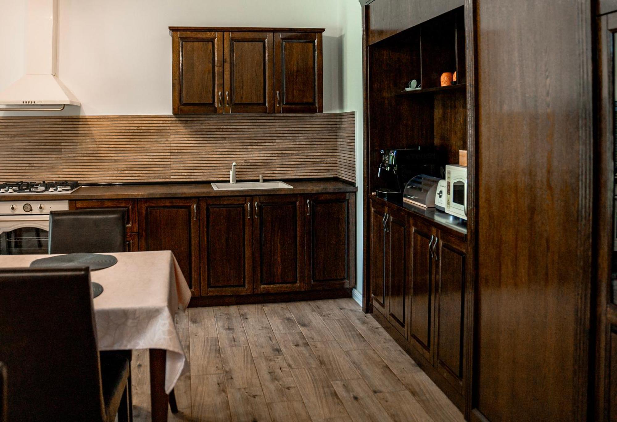Boutique Marlen Bed & Breakfast Ghimbav Exterior photo