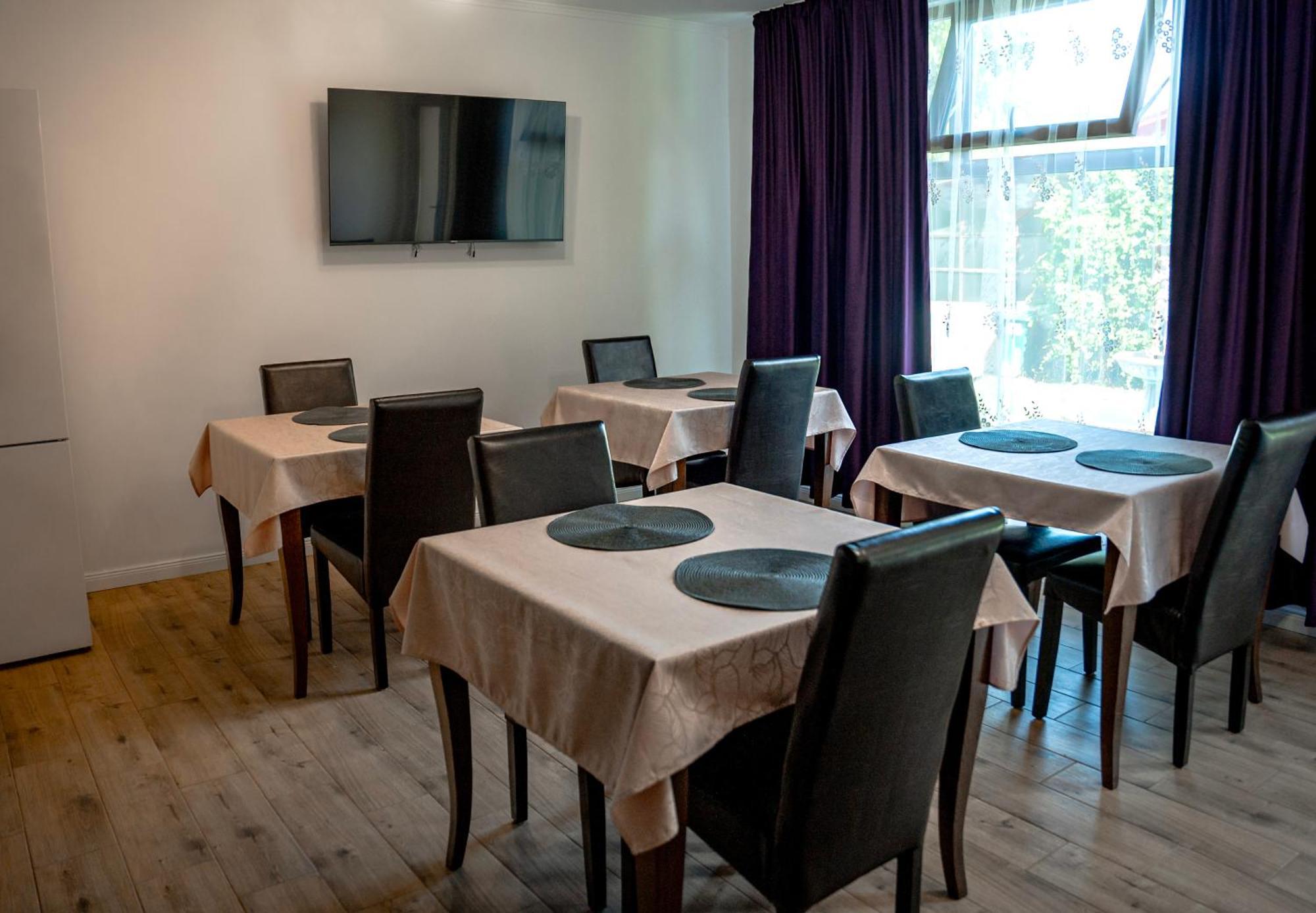 Boutique Marlen Bed & Breakfast Ghimbav Exterior photo